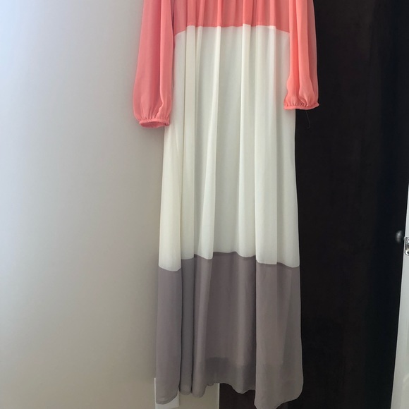 Maxi dress - Picture 2 of 4